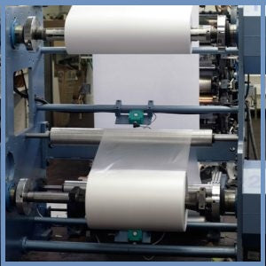 Papier d'emballage en kraft blanc ou brun avec ou sans enduction